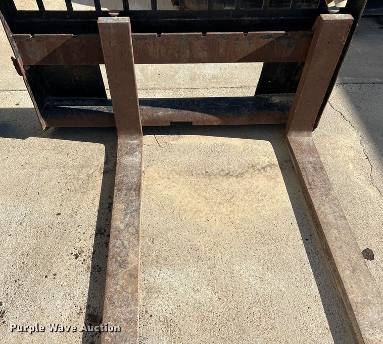 image for item DN3160 Skid steer forks