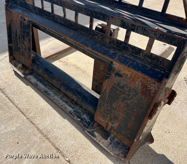 image for item DN3160 Skid steer forks