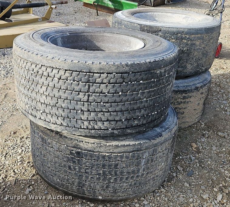 image for item DN6999 (4) tires and wheels