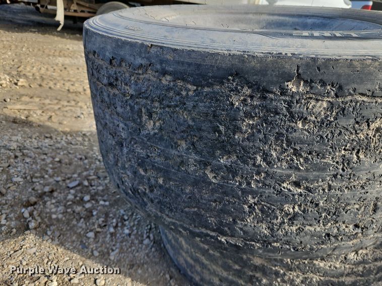 image for item DN6999 (4) tires and wheels