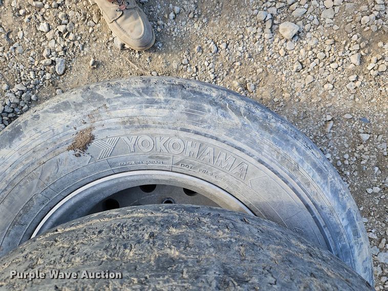 image for item DN6999 (4) tires and wheels