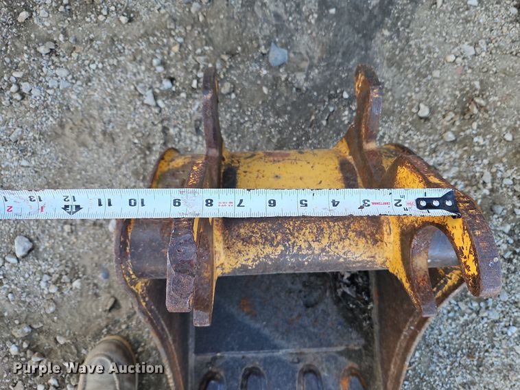 image for item DN7001 John Deere  mini excavator bucket