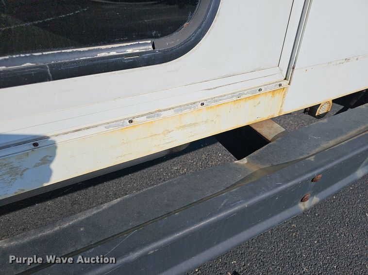 image for item DN8721 2007 Ford E450  shuttle bus