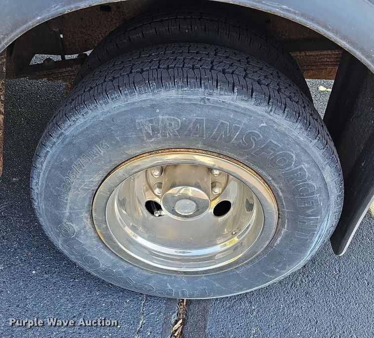 image for item DN8721 2007 Ford E450  shuttle bus