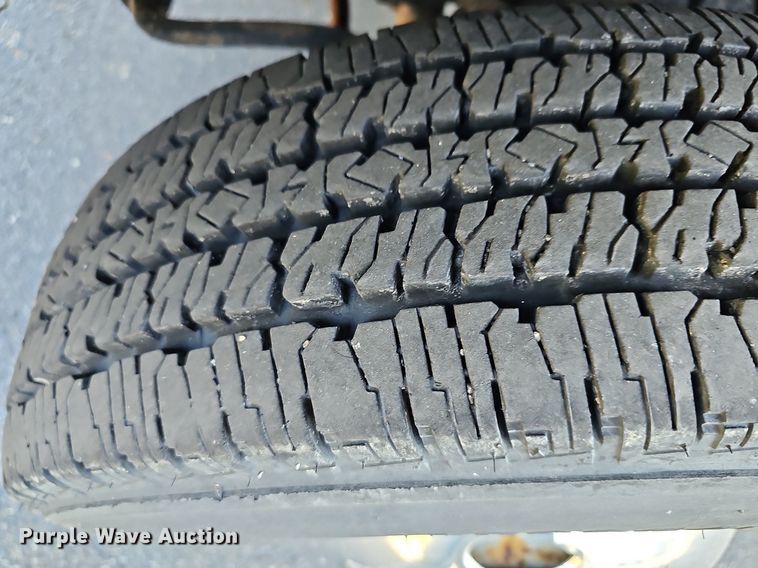 image for item DN8721 2007 Ford E450  shuttle bus