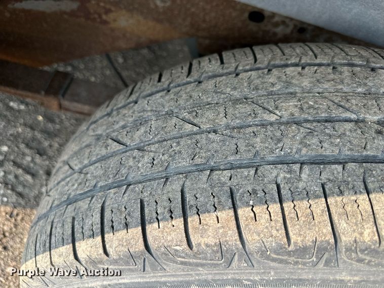 image for item DO5037 2002 GMC Savana G1500  van