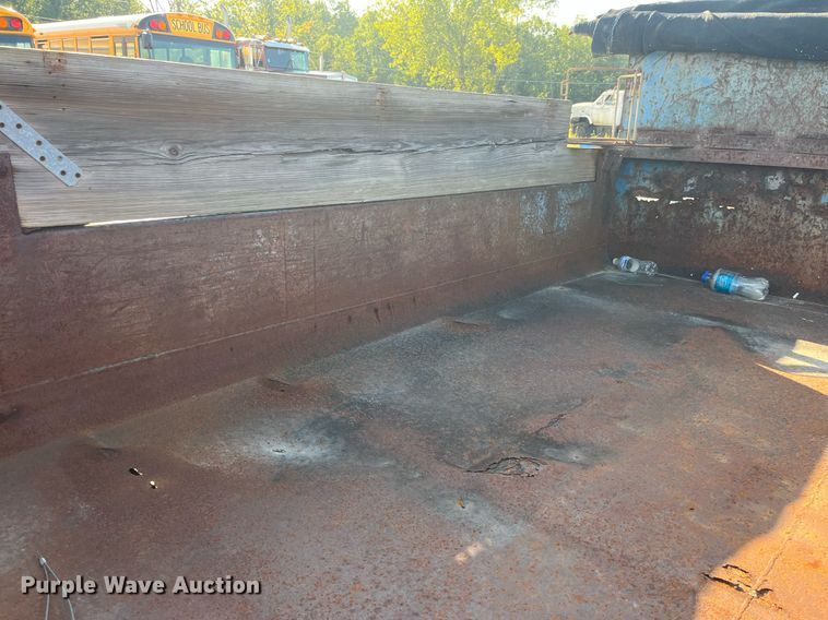 image for item DP2063 1996 GMC 3500HD SL  dump bed pickup truck