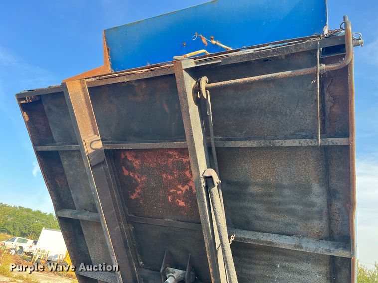 image for item DP2063 1996 GMC 3500HD SL  dump bed pickup truck