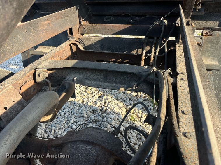 image for item DP2063 1996 GMC 3500HD SL  dump bed pickup truck