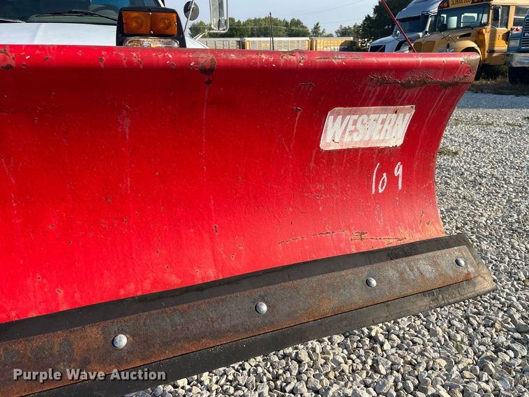 image for item DP2063 1996 GMC 3500HD SL  dump bed pickup truck