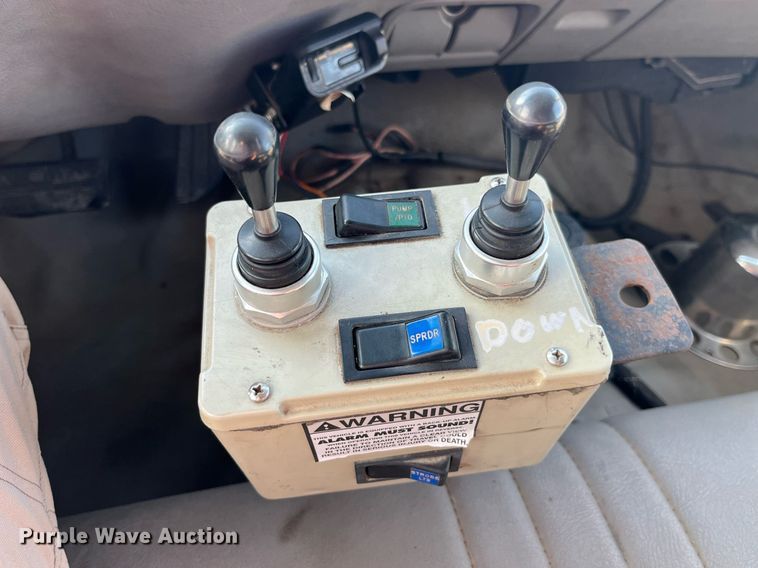 image for item DP2063 1996 GMC 3500HD SL  dump bed pickup truck