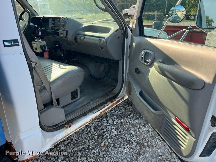 image for item DP2063 1996 GMC 3500HD SL  dump bed pickup truck