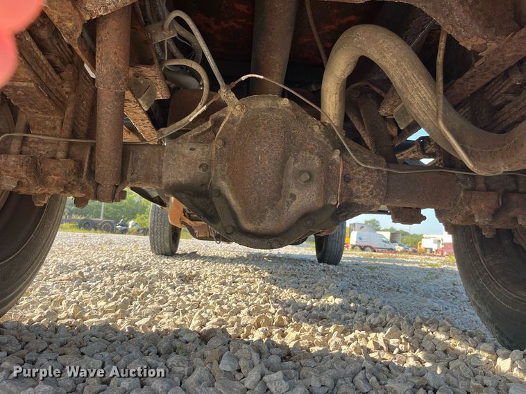 image for item DP2063 1996 GMC 3500HD SL  dump bed pickup truck