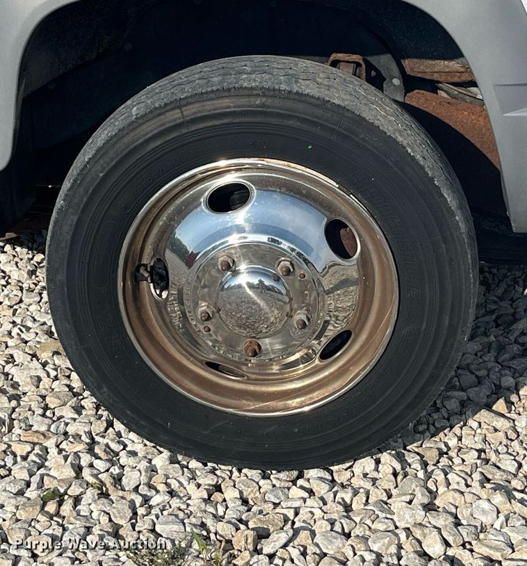 image for item DP2063 1996 GMC 3500HD SL  dump bed pickup truck