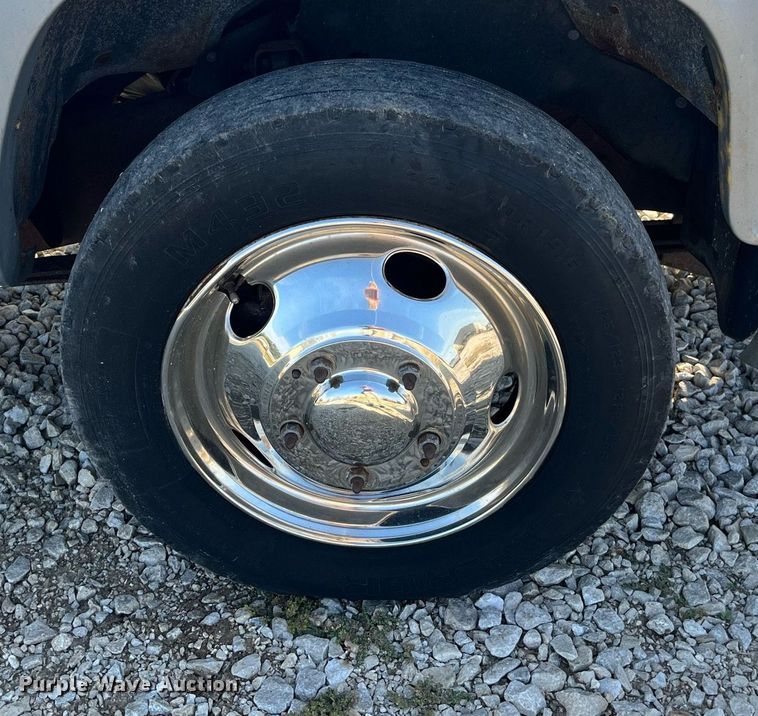 image for item DP2063 1996 GMC 3500HD SL  dump bed pickup truck