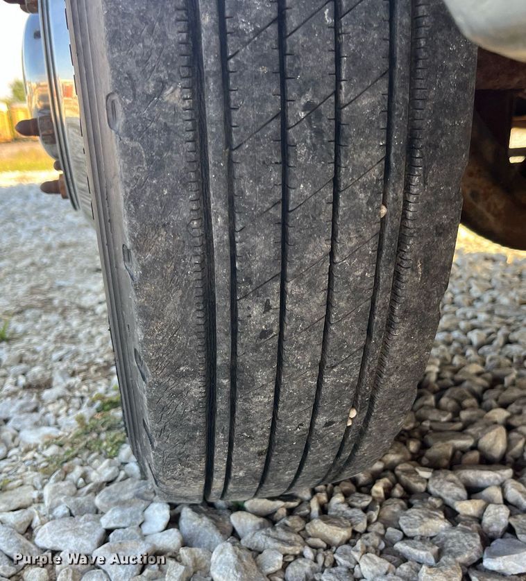 image for item DP2063 1996 GMC 3500HD SL  dump bed pickup truck