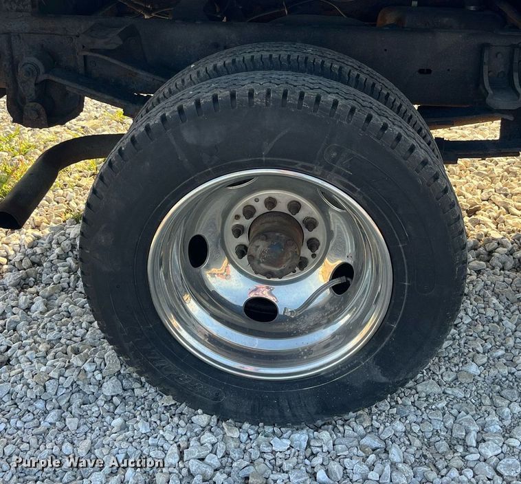 image for item DP2063 1996 GMC 3500HD SL  dump bed pickup truck