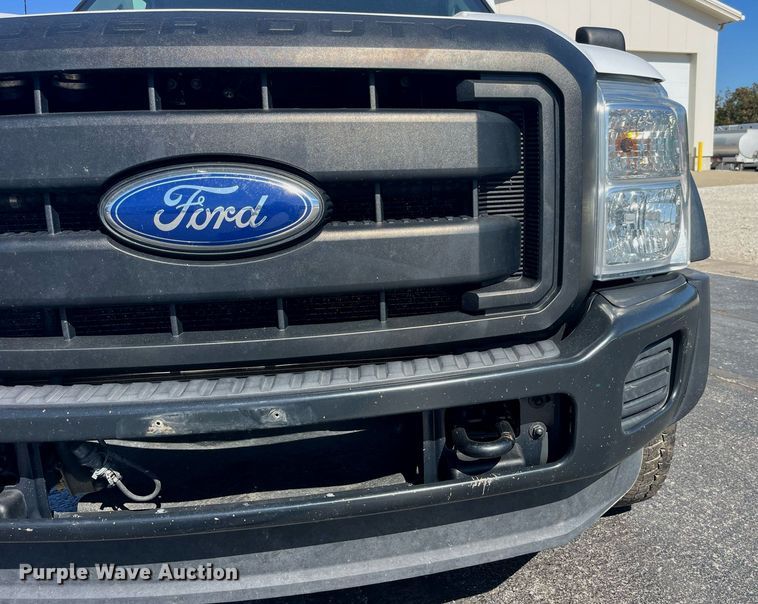 image for item DP2105 2011 Ford F450 Super Duty XL  utility / service truck