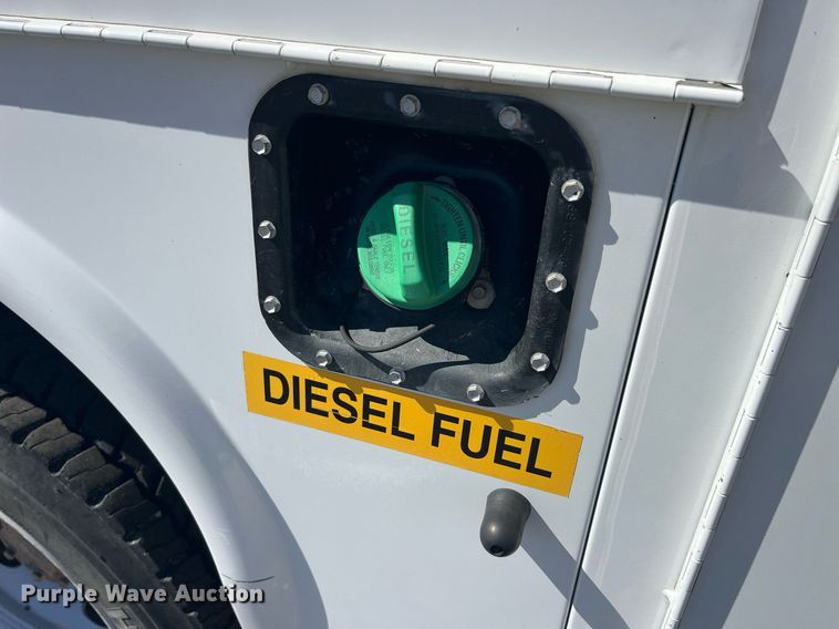 image for item DP2105 2011 Ford F450 Super Duty XL  utility / service truck