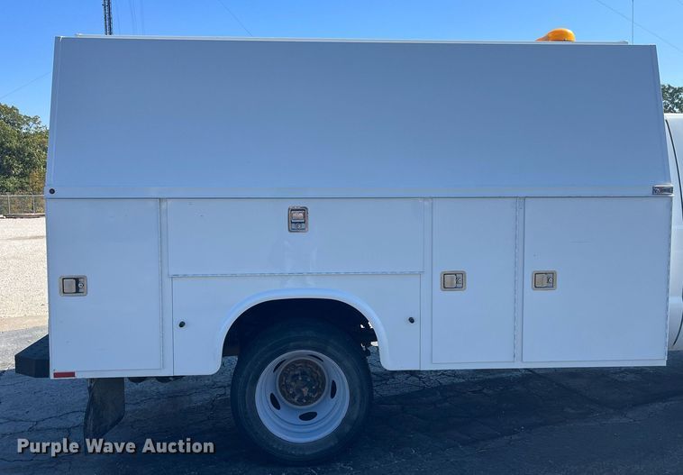 image for item DP2105 2011 Ford F450 Super Duty XL  utility / service truck