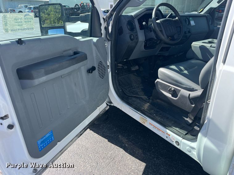 image for item DP2105 2011 Ford F450 Super Duty XL  utility / service truck