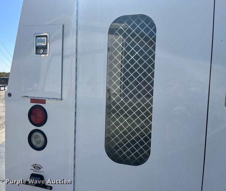 image for item DP2105 2011 Ford F450 Super Duty XL  utility / service truck