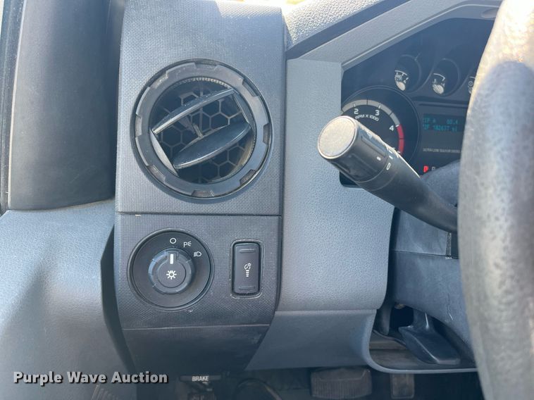 image for item DP2105 2011 Ford F450 Super Duty XL  utility / service truck