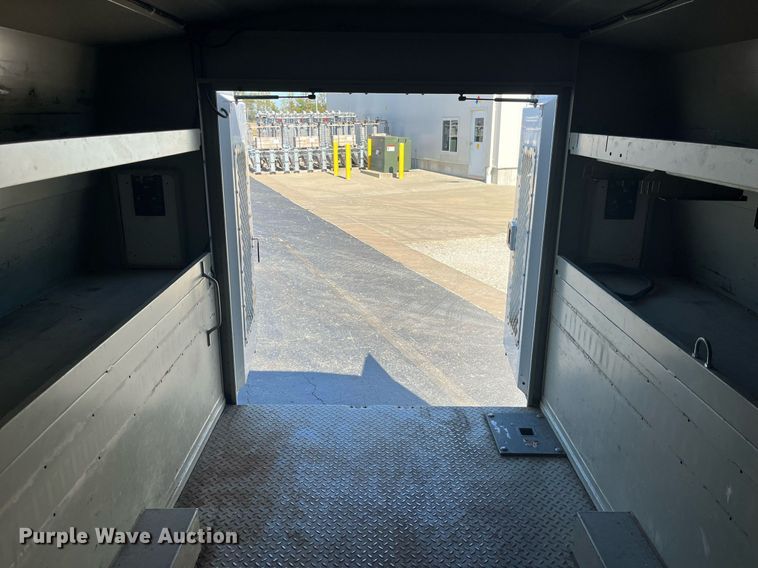 image for item DP2105 2011 Ford F450 Super Duty XL  utility / service truck