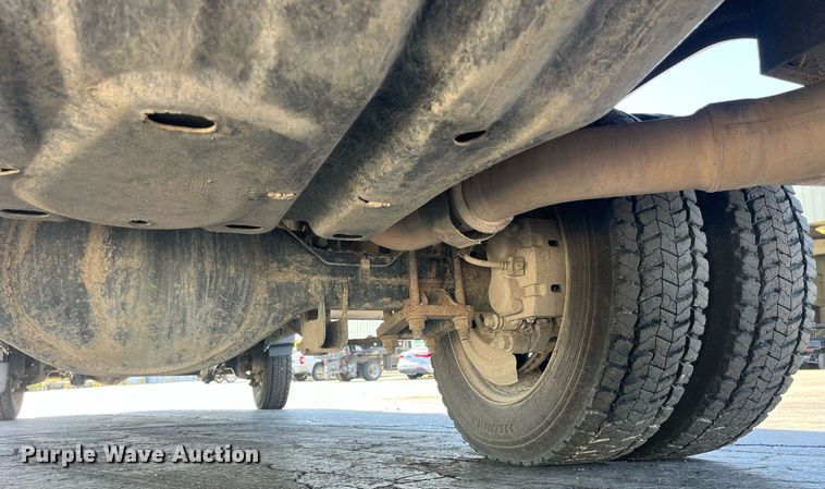 image for item DP2105 2011 Ford F450 Super Duty XL  utility / service truck