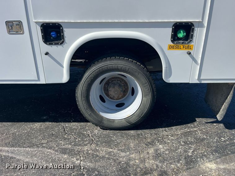 image for item DP2105 2011 Ford F450 Super Duty XL  utility / service truck