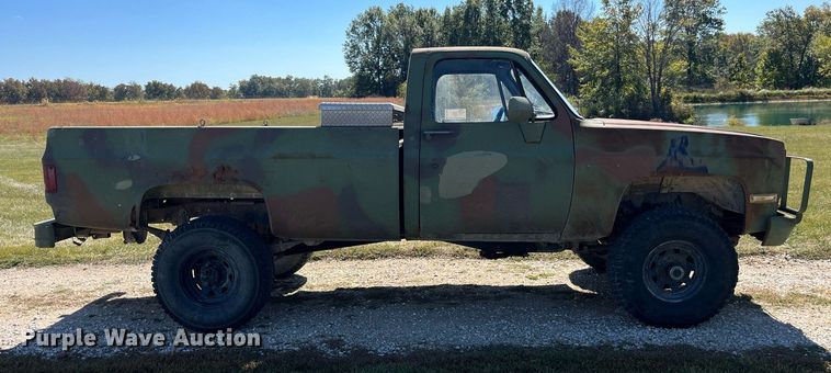 image for item DP2108 1986 Chevrolet CD-30903  pickup truck