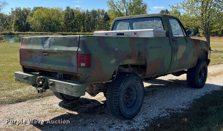 image for item DP2108 1986 Chevrolet CD-30903  pickup truck