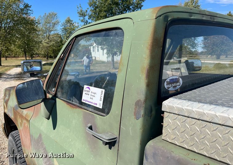 image for item DP2108 1986 Chevrolet CD-30903  pickup truck