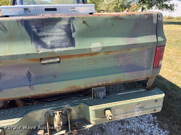 image for item DP2108 1986 Chevrolet CD-30903  pickup truck