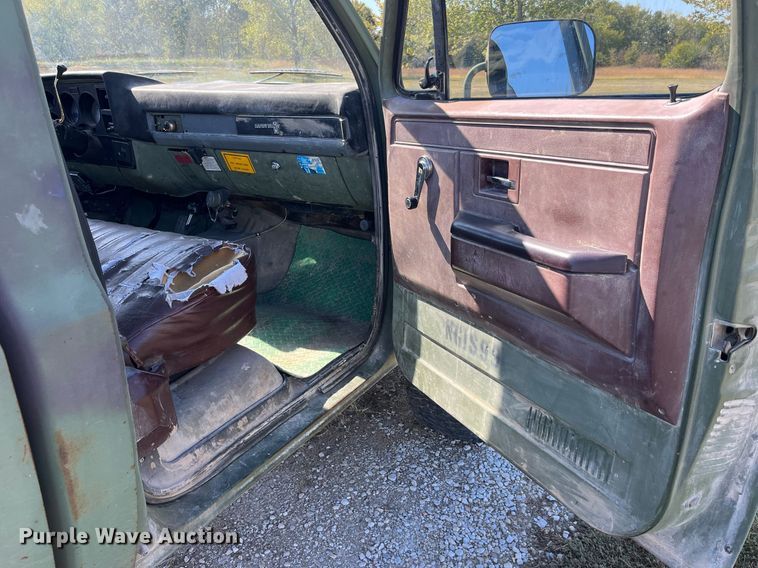 image for item DP2108 1986 Chevrolet CD-30903  pickup truck