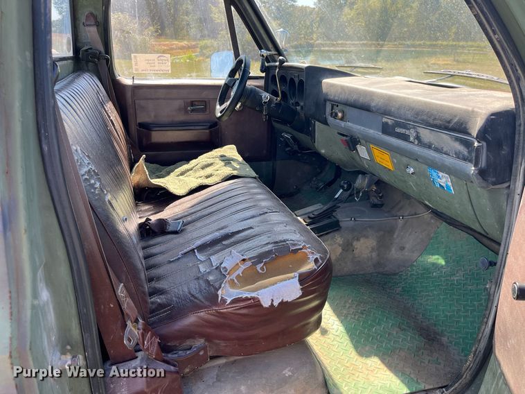 image for item DP2108 1986 Chevrolet CD-30903  pickup truck