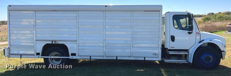 image for item DP2111 2006 Freightliner Business Class M2  delivery truck