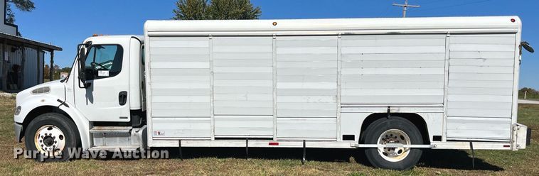 image for item DP2111 2006 Freightliner Business Class M2  delivery truck