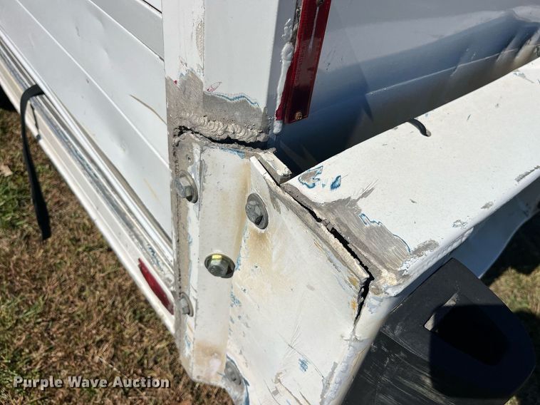 image for item DP2111 2006 Freightliner Business Class M2  delivery truck