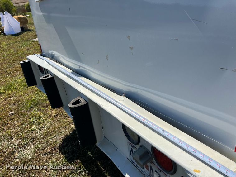 image for item DP2111 2006 Freightliner Business Class M2  delivery truck