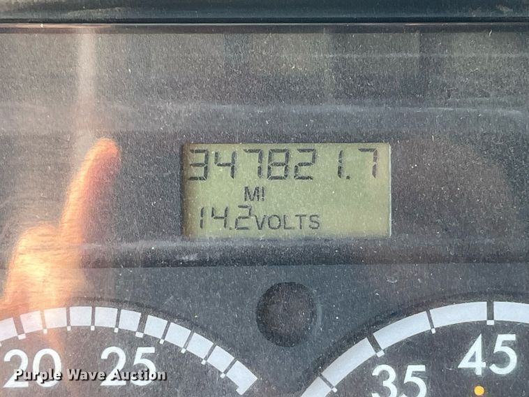 image for item DP2111 2006 Freightliner Business Class M2  delivery truck