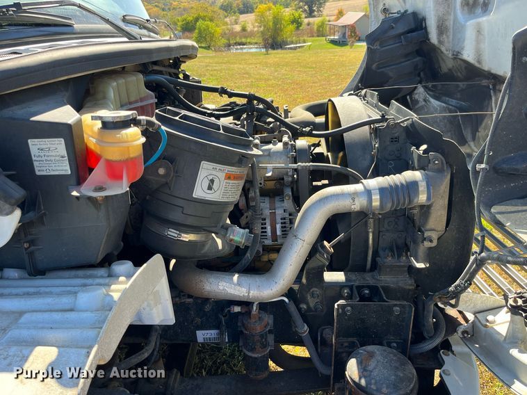 image for item DP2111 2006 Freightliner Business Class M2  delivery truck