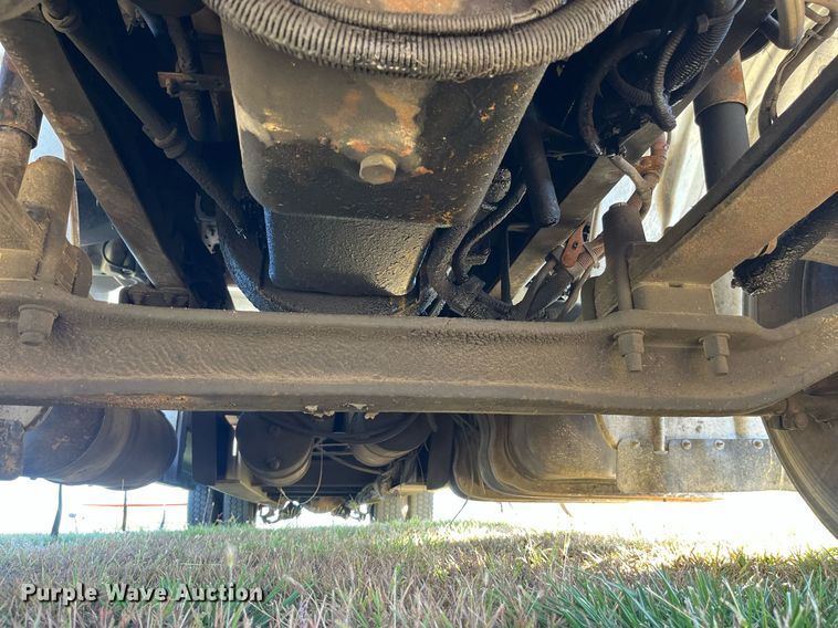 image for item DP2111 2006 Freightliner Business Class M2  delivery truck