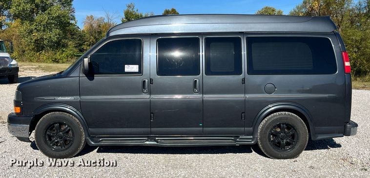 image for item DP2113 2014 GMC Savanna Limited  van