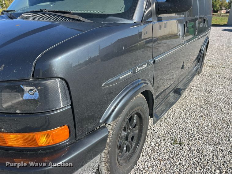 image for item DP2113 2014 GMC Savanna Limited  van