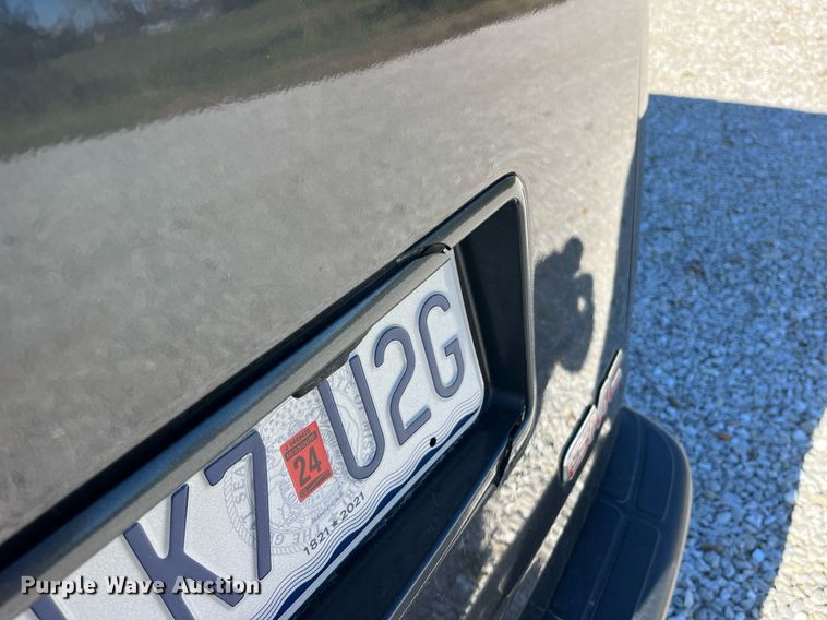 image for item DP2113 2014 GMC Savanna Limited  van