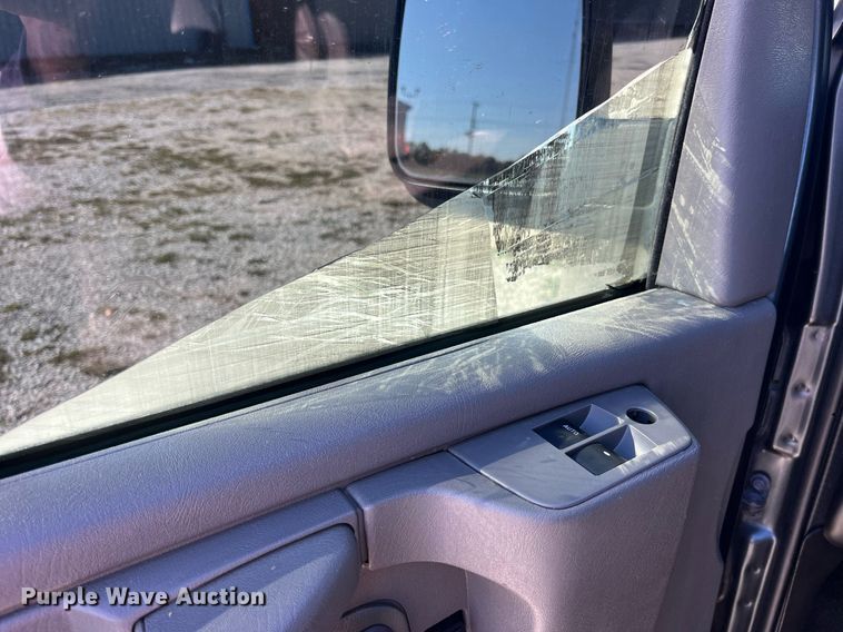 image for item DP2113 2014 GMC Savanna Limited  van