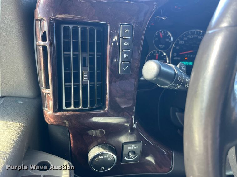 image for item DP2113 2014 GMC Savanna Limited  van