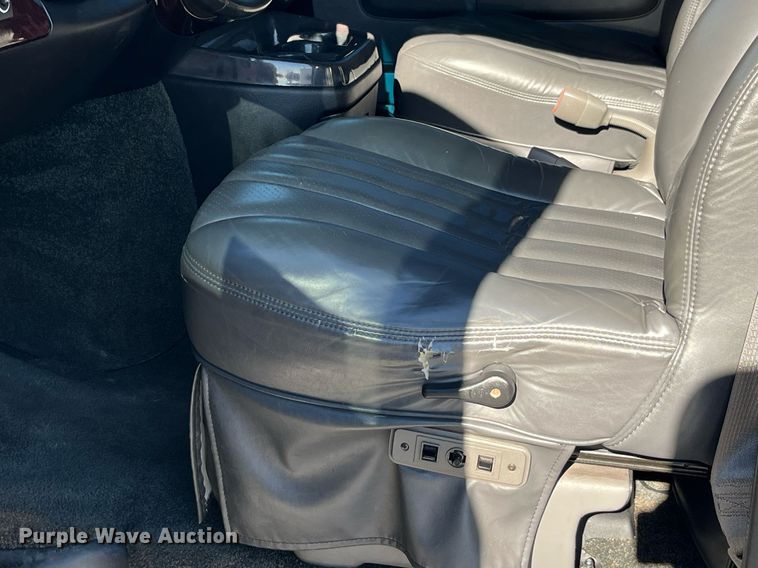 image for item DP2113 2014 GMC Savanna Limited  van