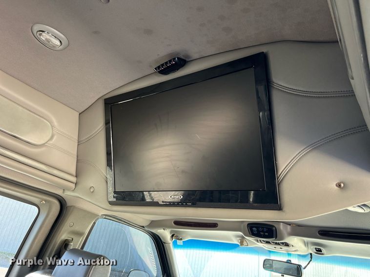 image for item DP2113 2014 GMC Savanna Limited  van